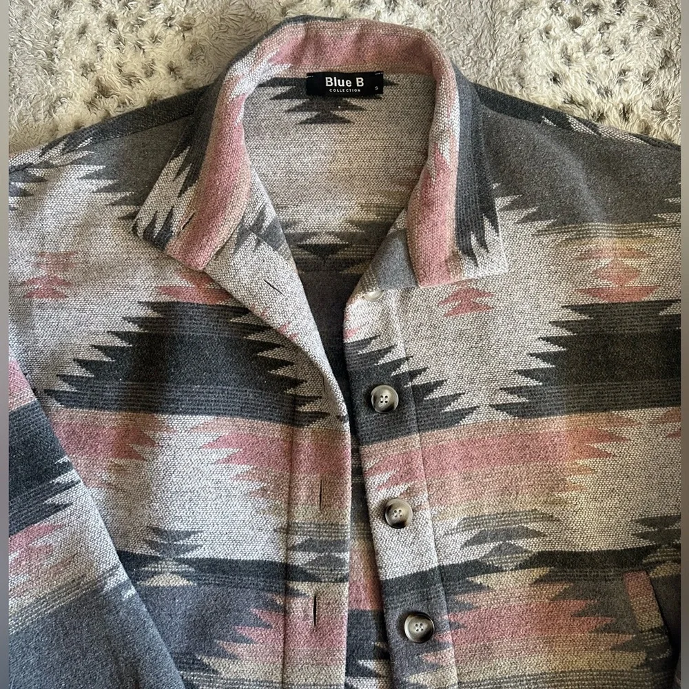 Soft Printed Jacket - Picture 2 of 4